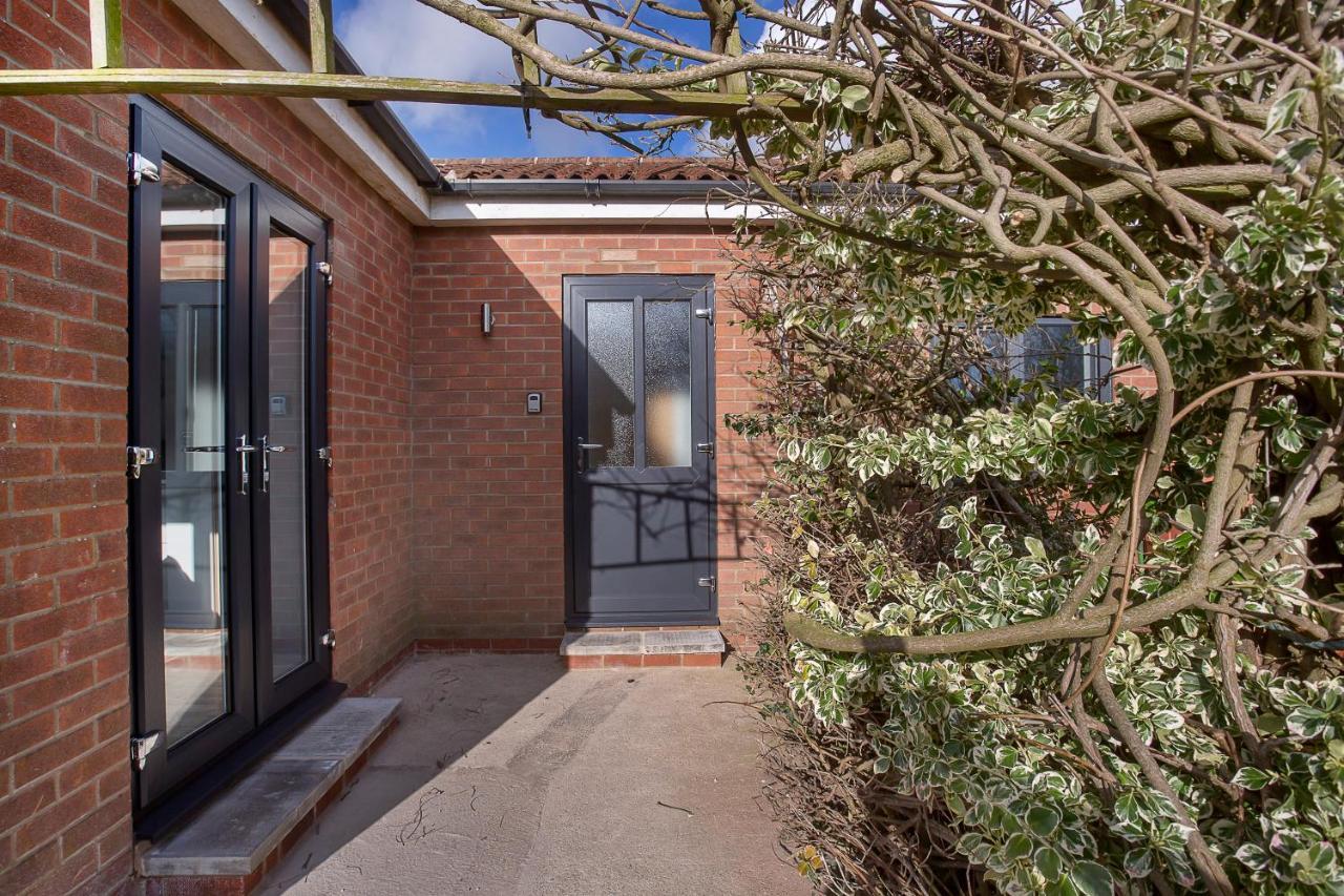 The Luxury Potting Shed With Free Parking! Lejlighed York Eksteriør billede