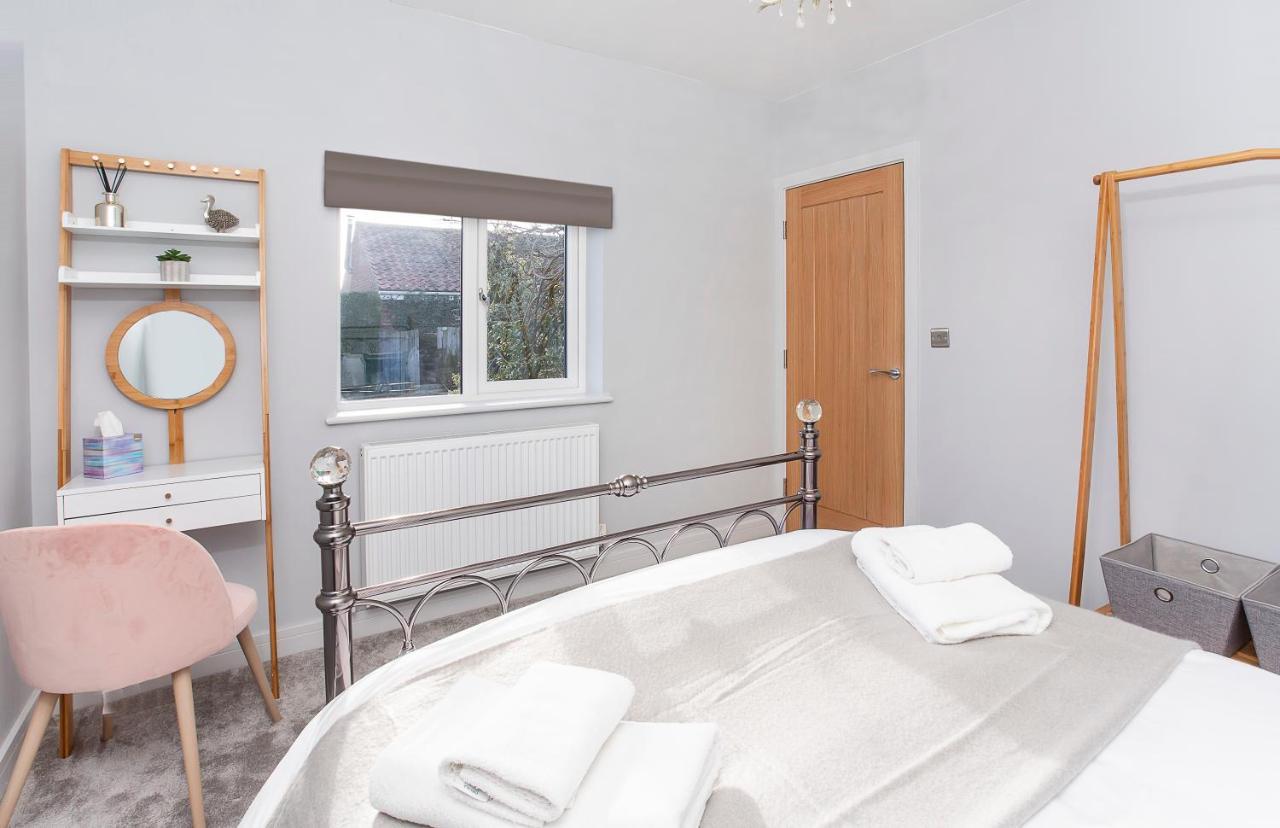 The Luxury Potting Shed With Free Parking! Lejlighed York Eksteriør billede